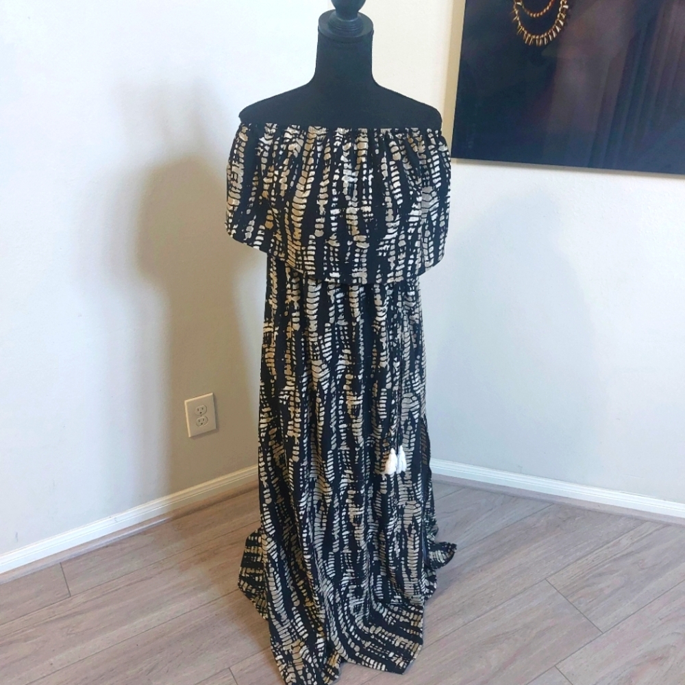 NWNT Women's Maxi Dress Size Large.